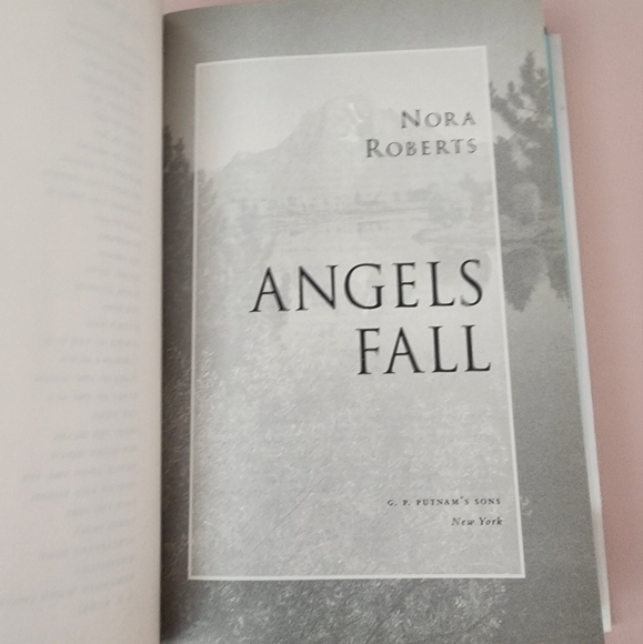 Nora Roberts "Angels Fall" Hardback Book - Picture 6 of 7